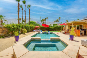 Private Pool and Putting Green Palm Springs Home!